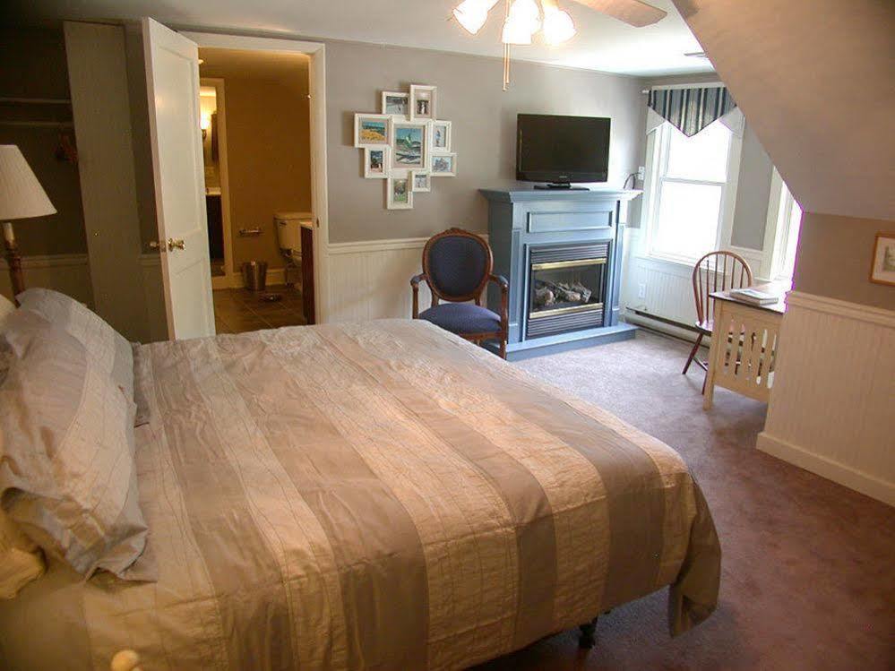 Pocono Pines Mountaintop Lodge At Lake Naomi מראה חיצוני תמונה